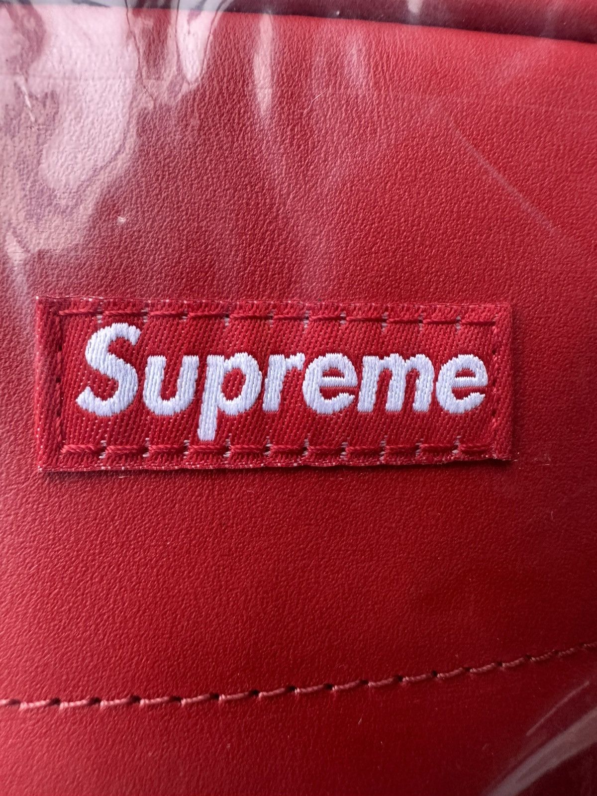 Supreme LEATHER SHOULDER BAG Size ONE SIZE - 3 Thumbnail