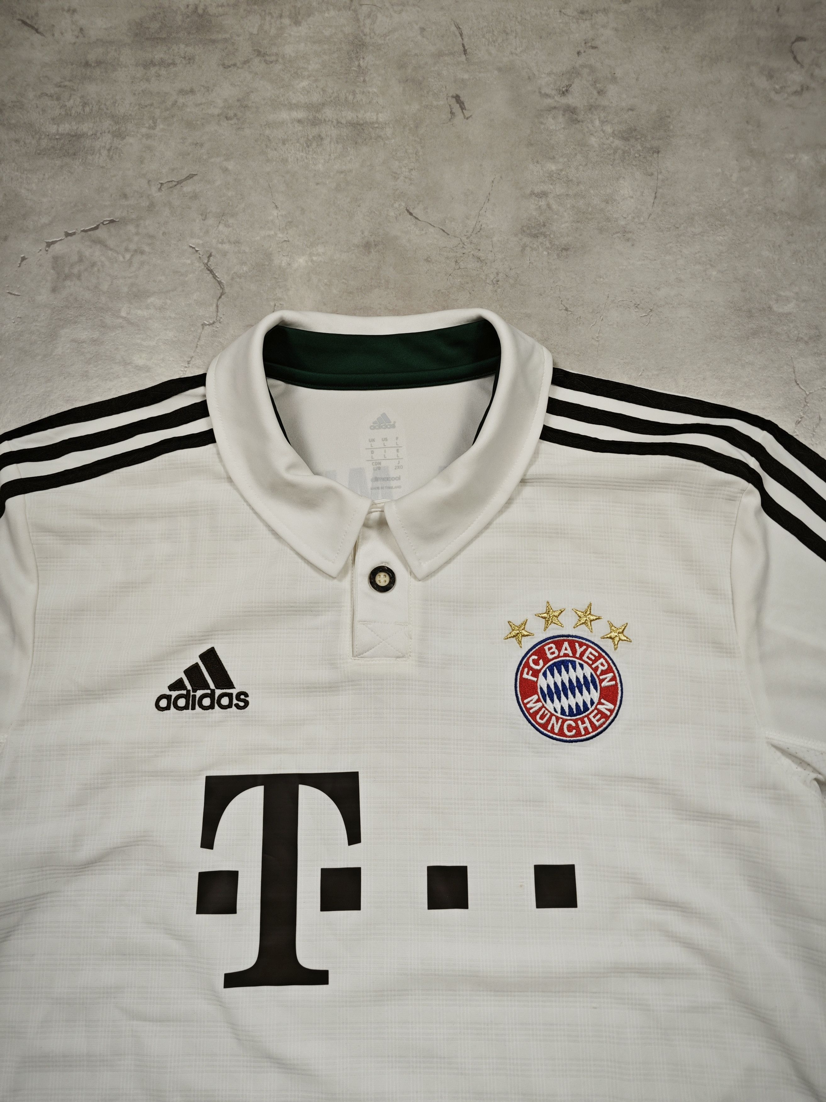 Adidas Asidas Bayern Munich 2011 Size US L / EU 52-54 / 3 - 2 Thumbnail