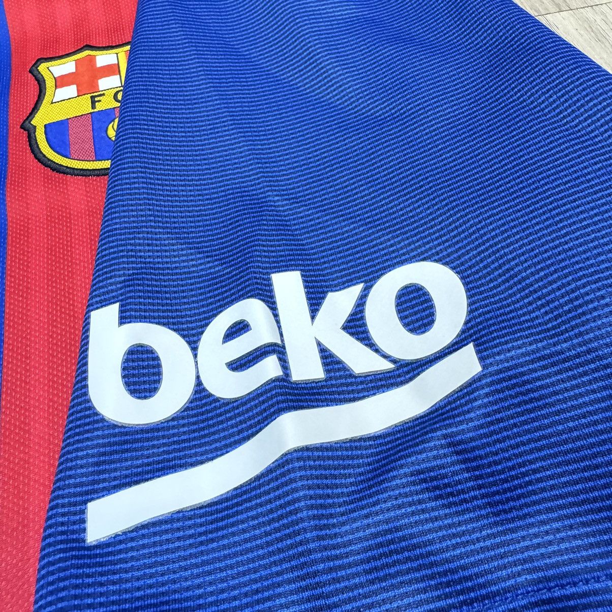 Nike Barcelona 16/17 home shirt #11 Neymar Size US XL / EU 56 / 4 - 6 Thumbnail
