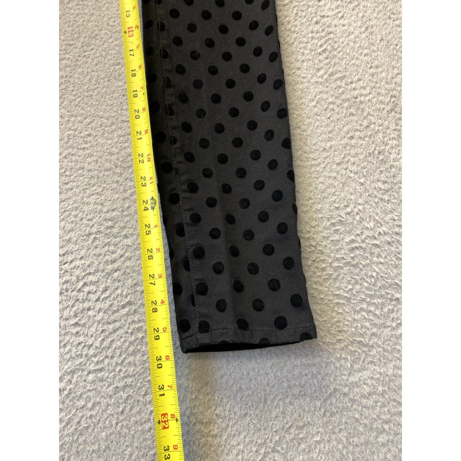 Ann Taylor Ann Taylor Jeans Women Slim Black Velvet Dots Low-Rise Skinny 28 Inseam 28 Size 2 Regular Denim Color Black Size 28" / US 6 / IT 42 - 5 Thumbnail