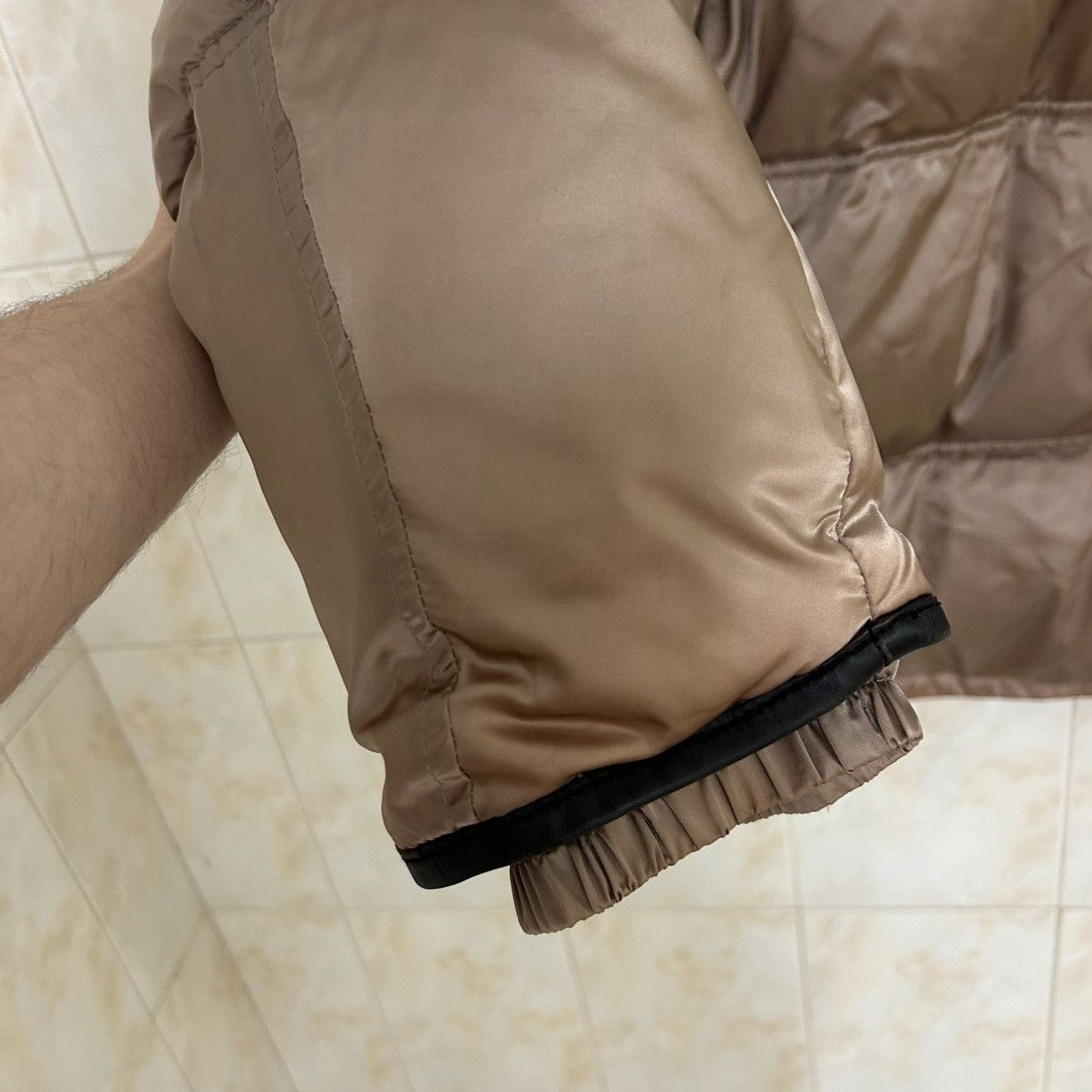Prada Prada Down Puffer Jacket Made in Italy Pink Shearling Size L / US 10 / IT 46 - 15 Thumbnail