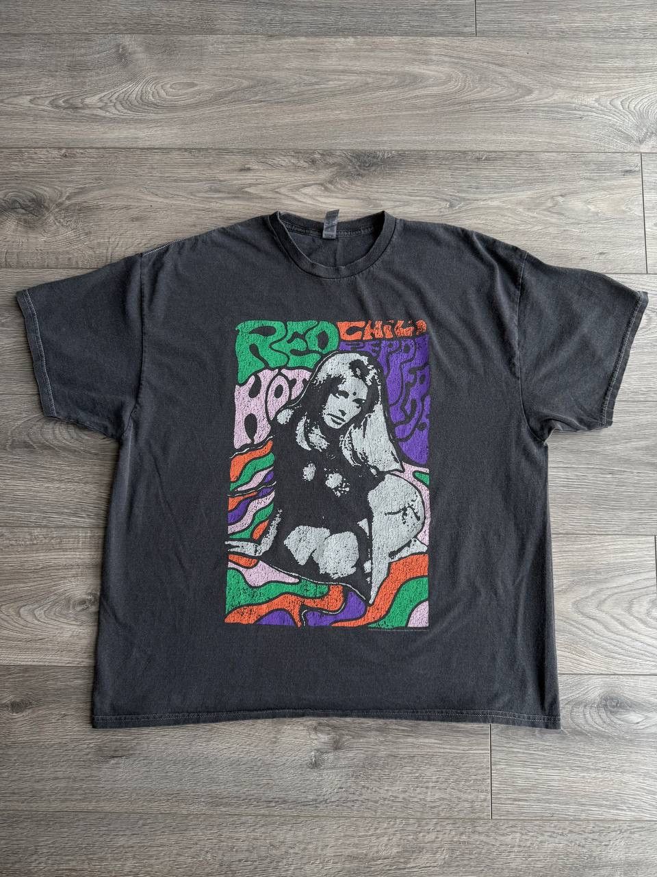Red hot chilli peppers t shirt