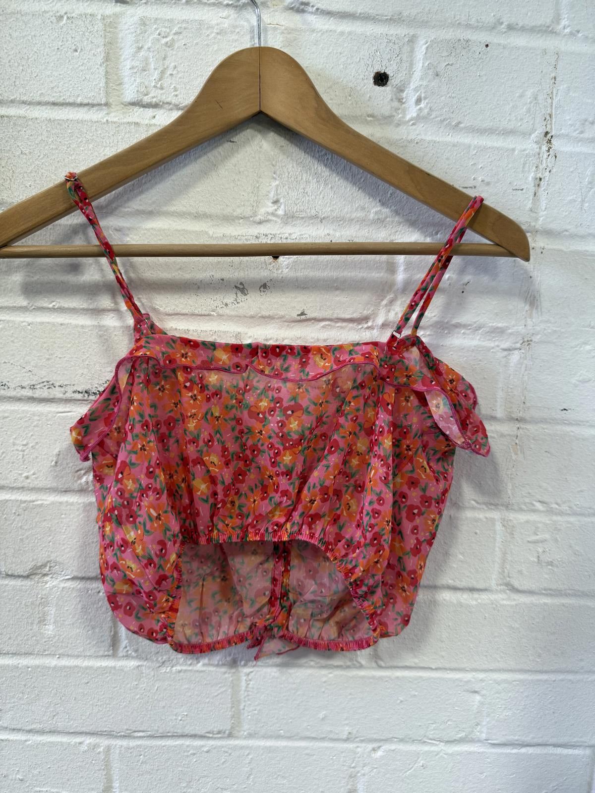 Bershka Bershka Floral Ruffle Crop Top Size XS / US 0-2 / IT 36-38 - 3 Thumbnail