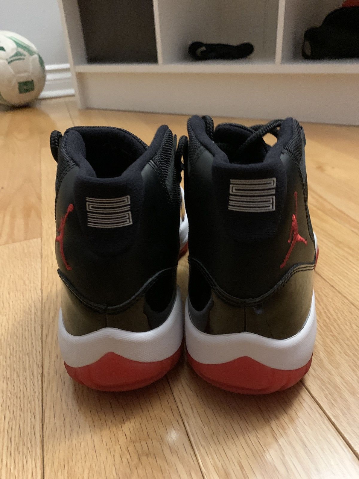 Jordan Brand Jordan 11 bred Size US 10 / EU 43 - 4 Thumbnail