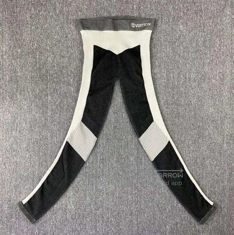 Louis Vuitton Louis Vuitton Color Block Nylon Casual Pants . Size 30" / US 8 / IT 44 - 1 Thumbnail