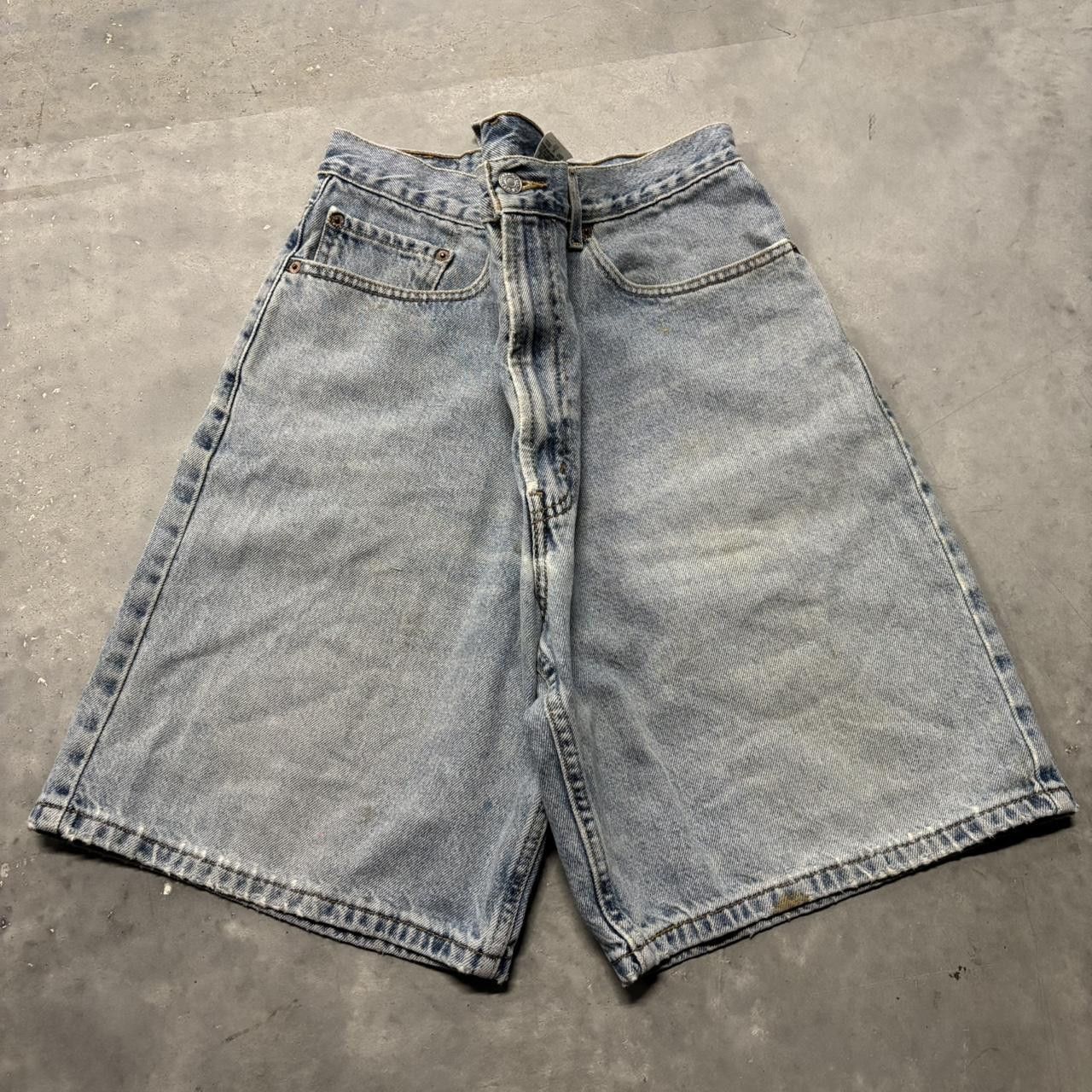 Levi's × Vintage Crazy Vintage Y2K/2000s Baggy Light Wash Levi’s Skater Essential Jean Shorts Jorts! Size US 38 / EU 54 - 1 Thumbnail