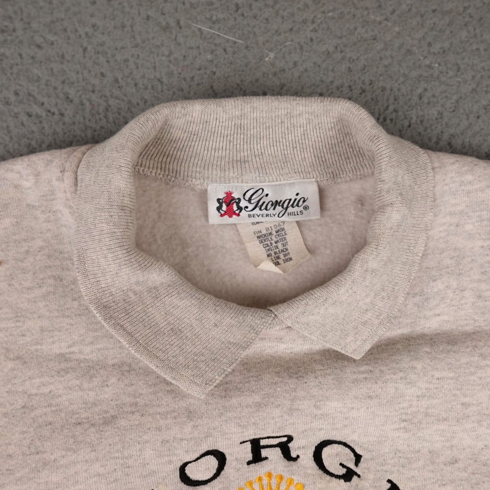 Vintage VINTAGE Giorgio Beverly Hills Sweatshirt Womens L Gray Horse Crest Collared Pullover Size L / US 10 / IT 46 - 6 Thumbnail