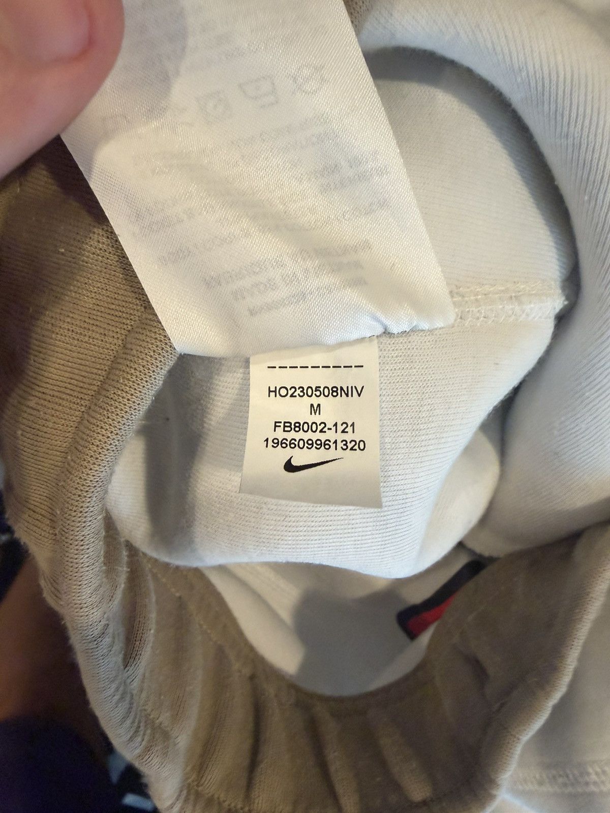 Nike Nike tech pants cream Size US M / EU 48-50 / 2 - 7 Thumbnail