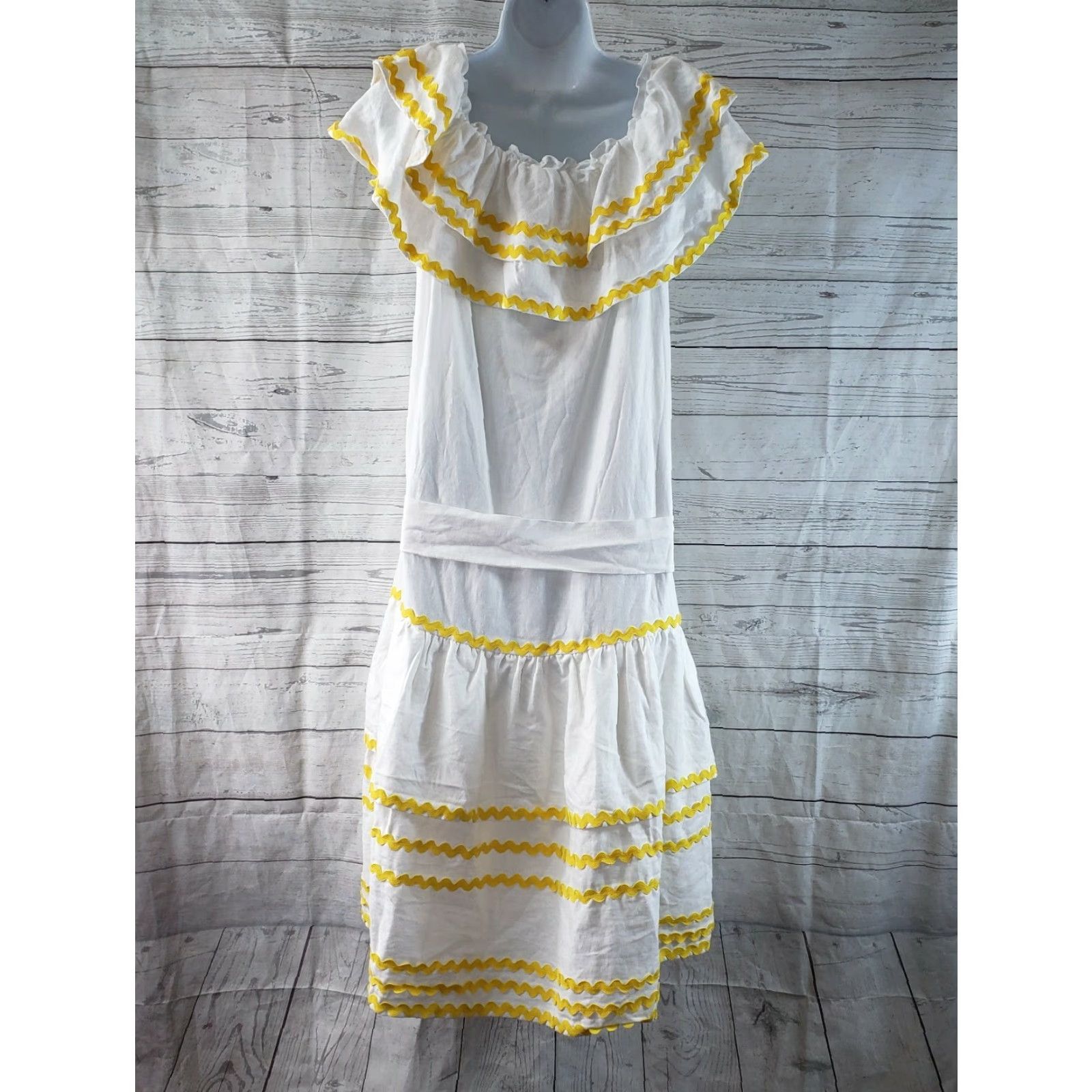 Lisa Marie Fernandez VINTAGE Lisa Marie Fernandez for Target Womens Off The Shoulder Dress XS White Yellow Dress XS White Off The Shoulder Linen Blend A-Line Midi Womens Size XS / US 0-2 / IT 36-38 - 4 Thumbnail
