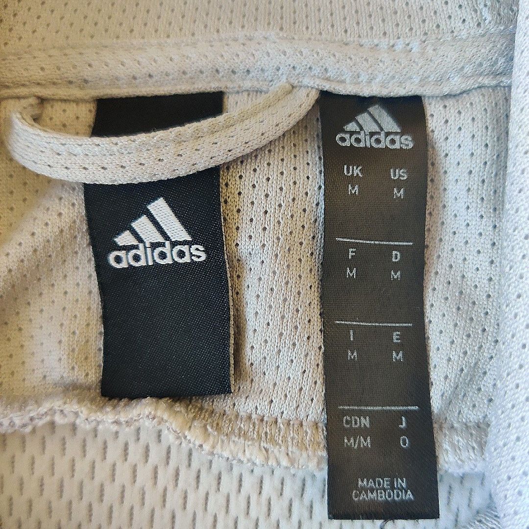 Adidas Men's Adidas pullover logo hoodie sz M Size US M / EU 48-50 / 2 - 6 Thumbnail