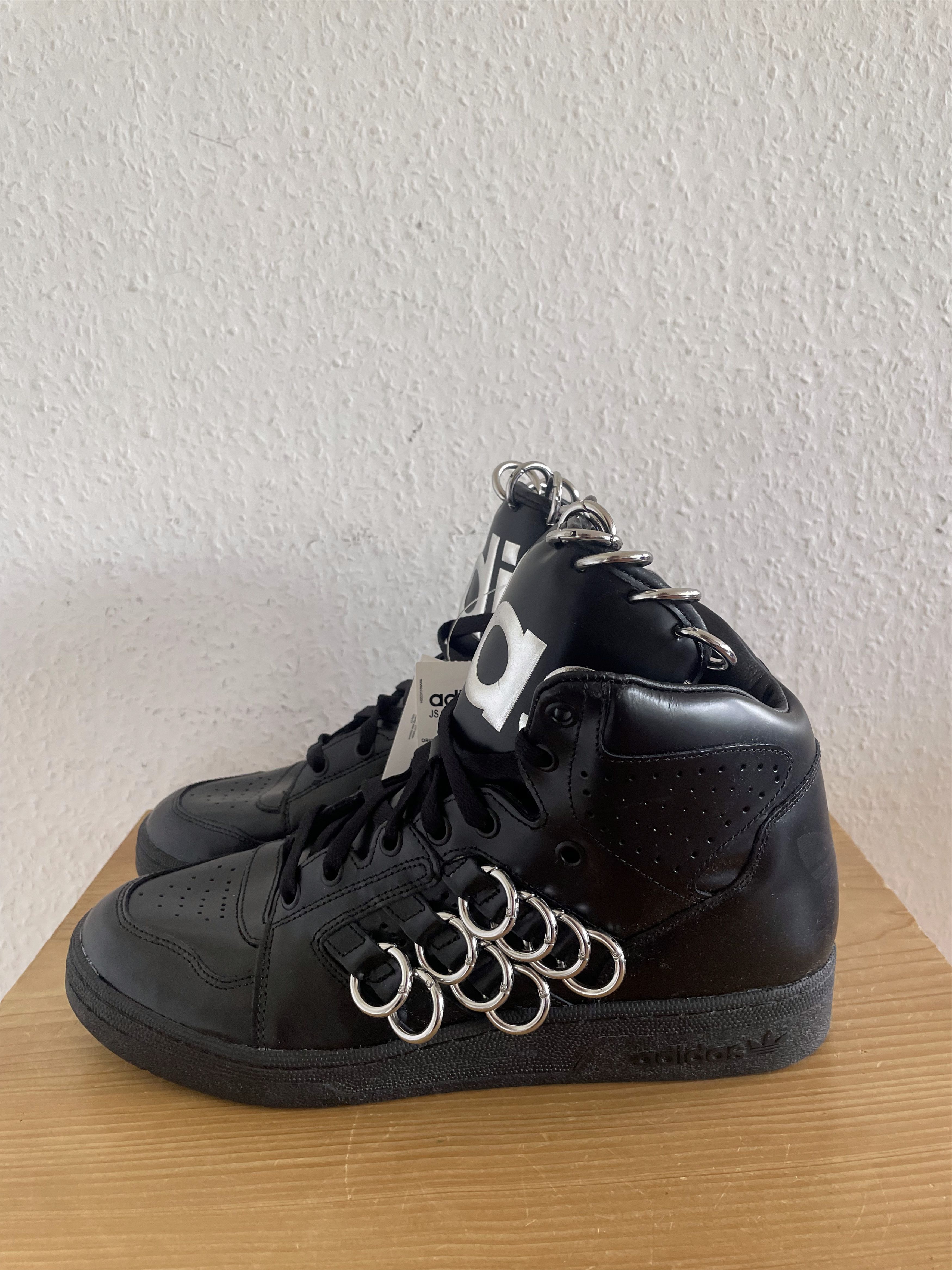 Adidas × Jeremy Scott JS Instinct Hi Ring Black Size US 10.5 / EU 43-44 - 3 Thumbnail