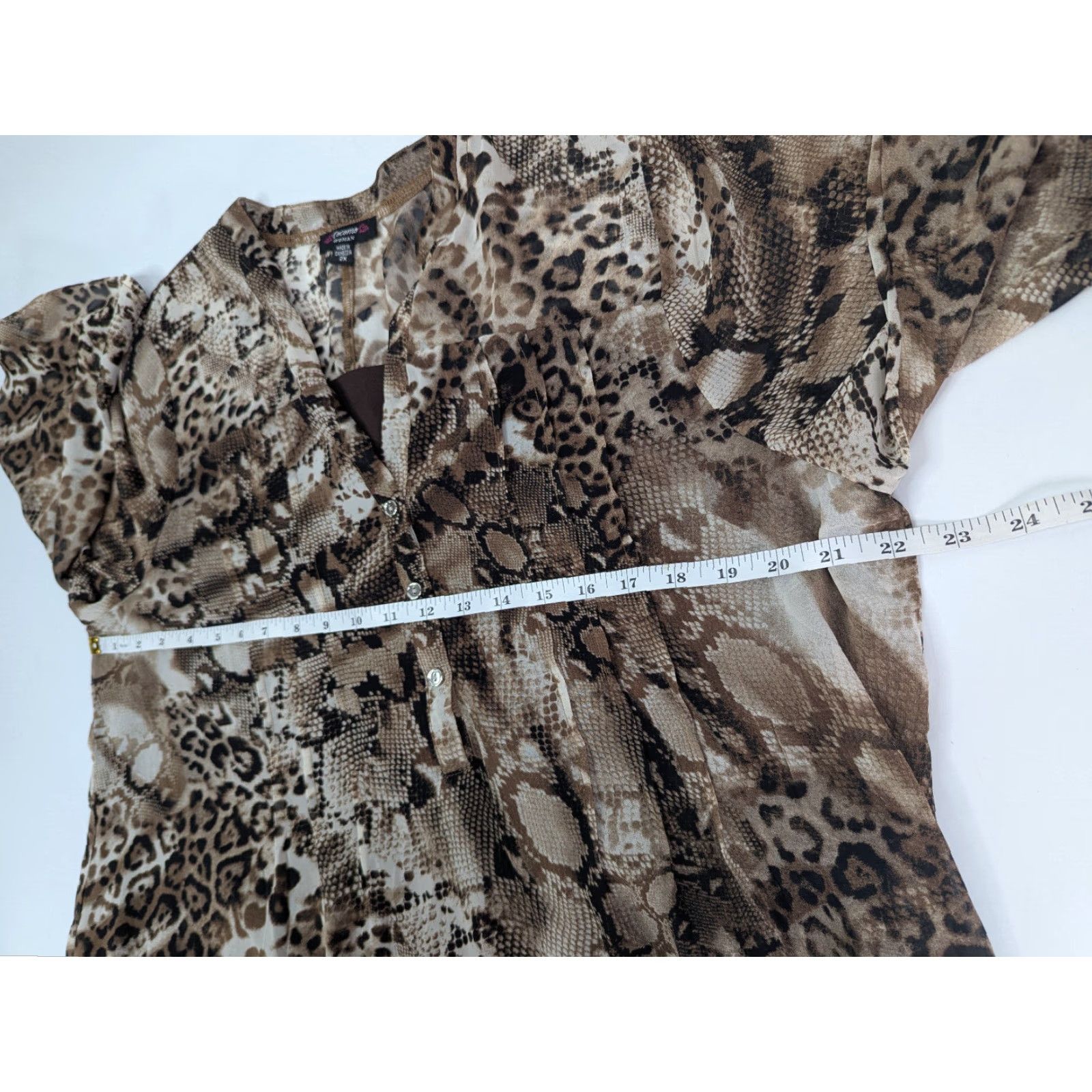 Vintage Cocomo Brown Animal Print 3/4 Roll Tab Sleeve Sheer Top V-Neck Henley Under Tank Shirt Women 2X Brown Snake Print Size XXL / US 16-18 / IT 52-54 - 5 Thumbnail
