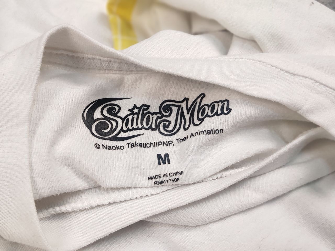Anime Sailor Moon Usagi Tsukino anime long sleeve Sweatshirt Vtg Size US M / EU 48-50 / 2 - 13 Thumbnail