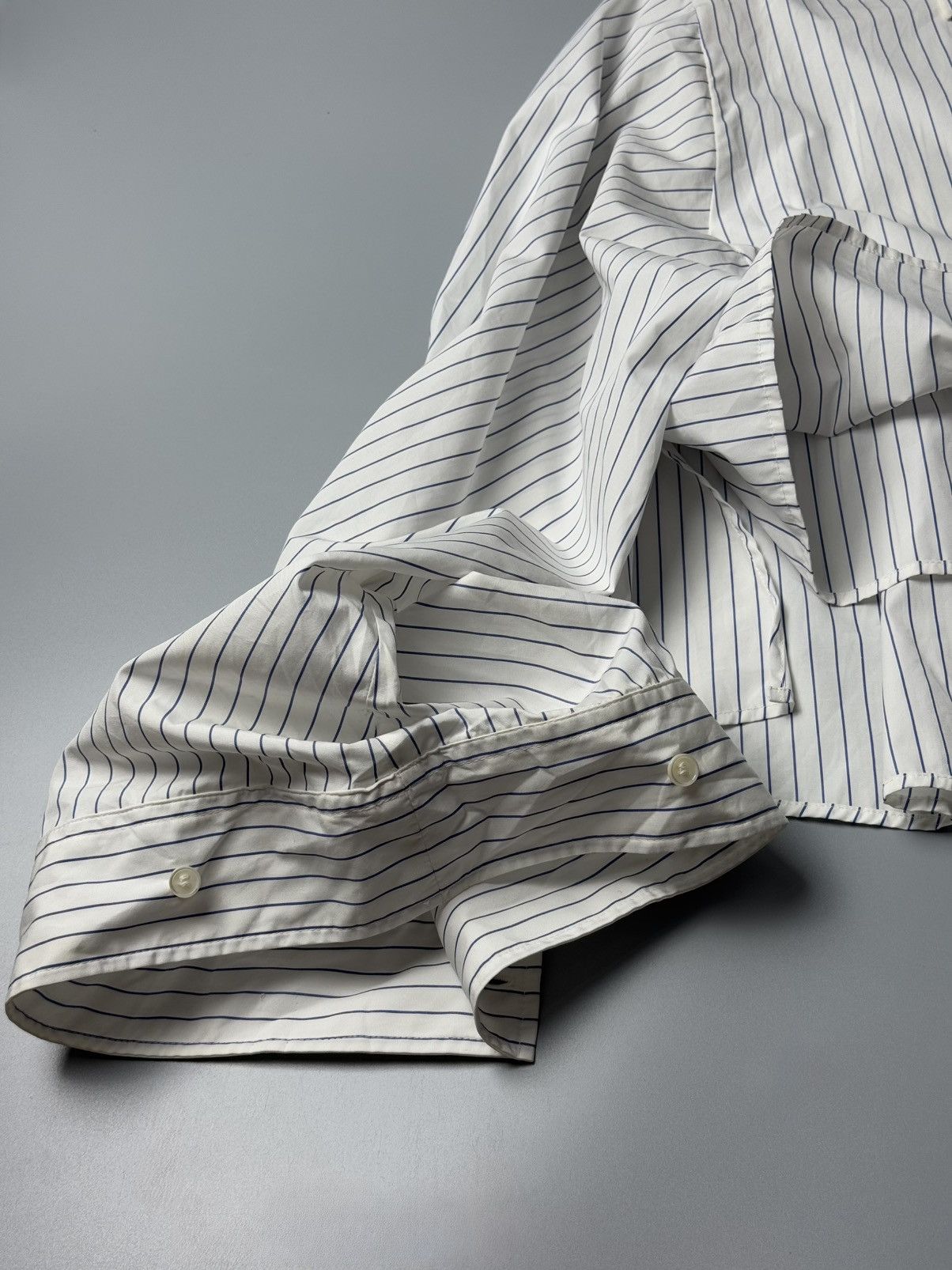 Maison Margiela Maison Margiela Button Up Oversize sleeve Chrop Shirt Size XS / US 0-2 / IT 36-38 - 5 Thumbnail