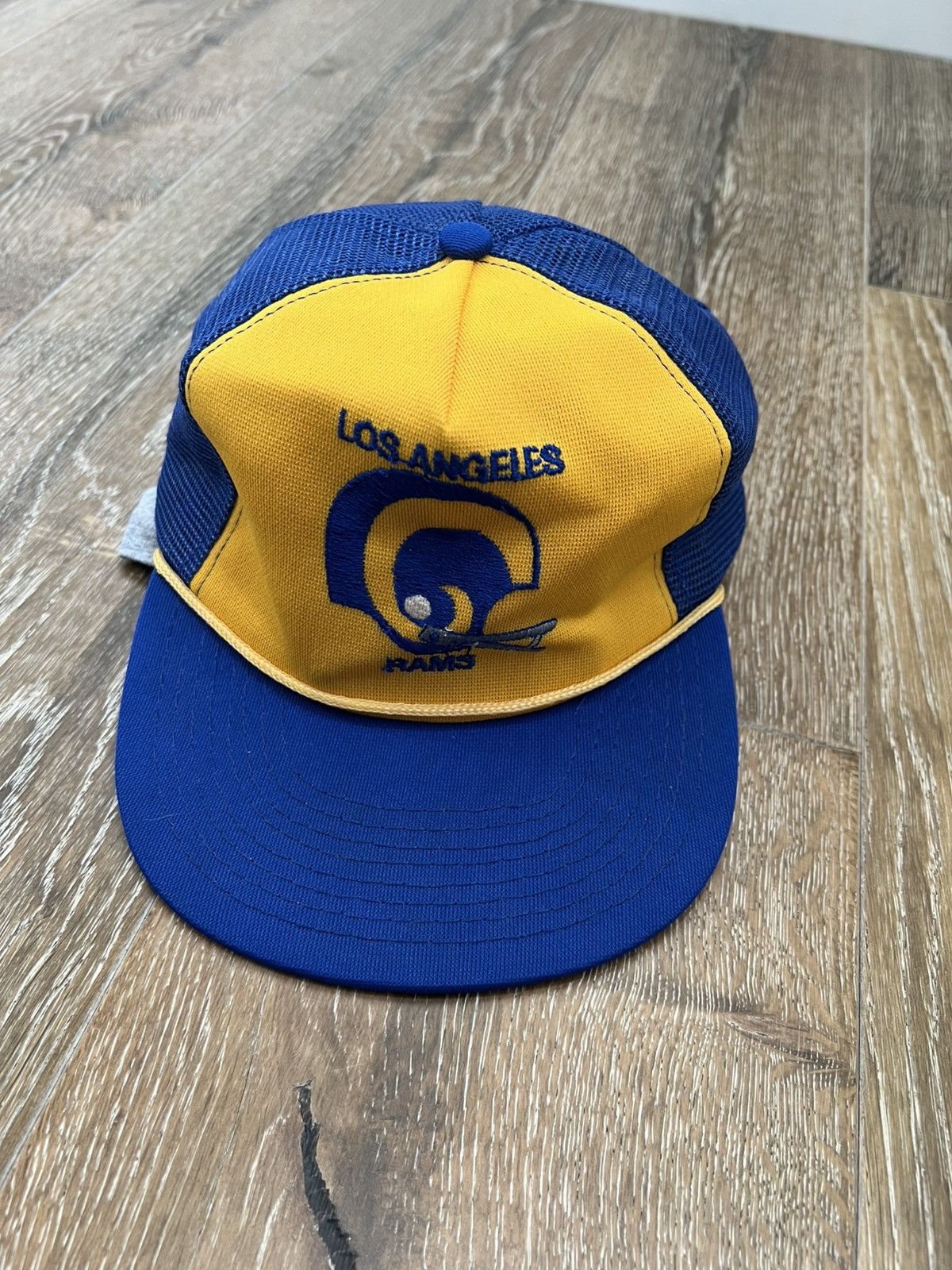 NFL Vintage Los Angeles Rams Nfl Trucker hat Size ONE SIZE - 5 Thumbnail