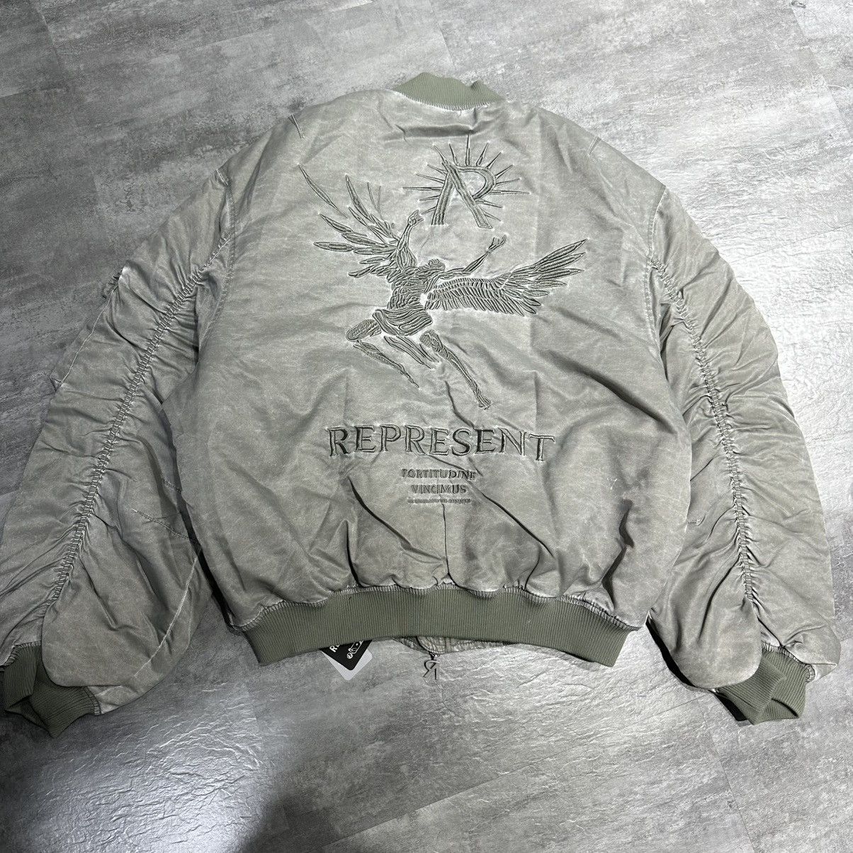Represent Clo. Represent Icarus Flight Bomber Size US M / EU 48-50 / 2 - 4 Thumbnail