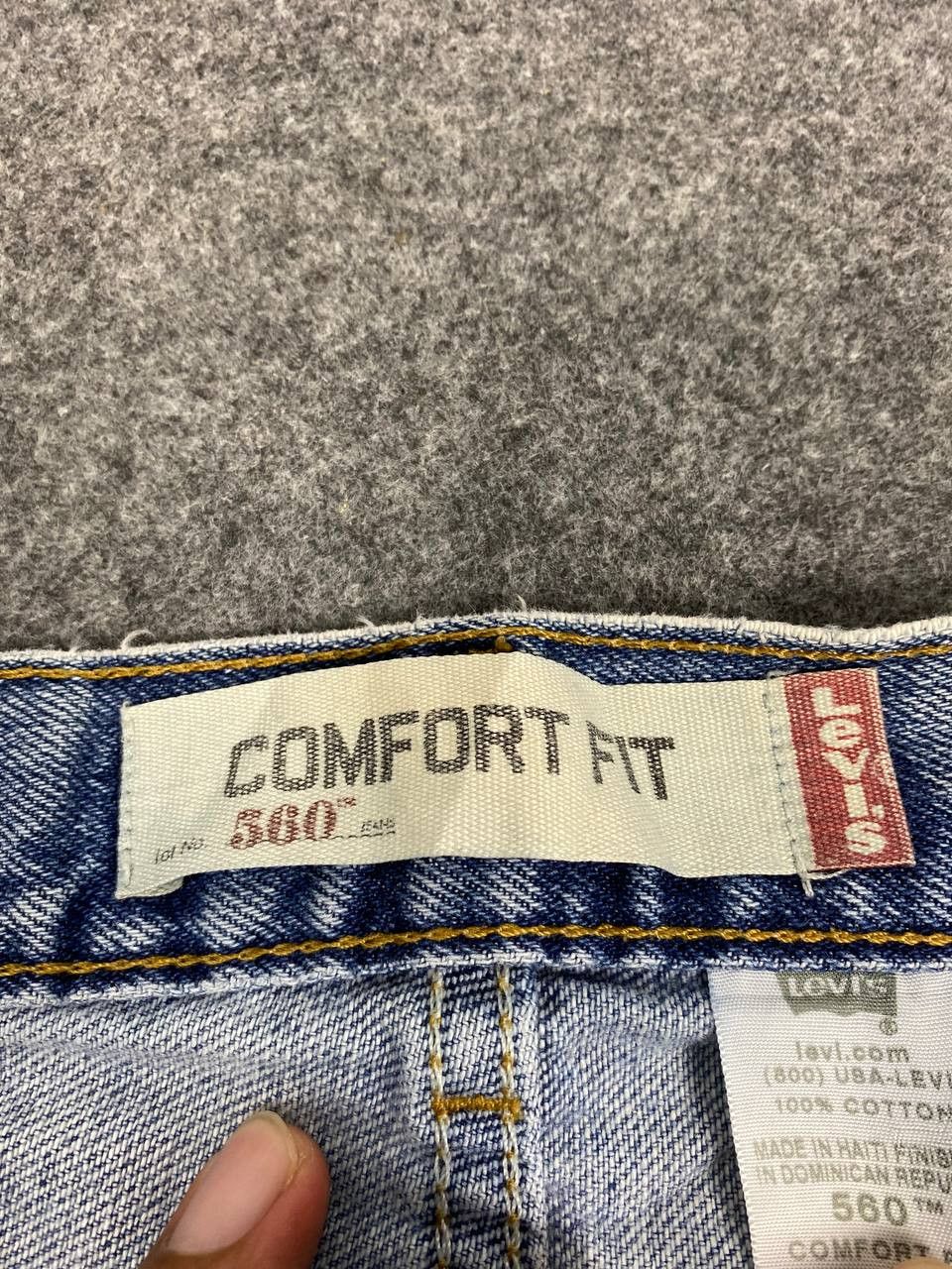 Levi's vintage levis 560 comfort fit distressed denim Size US 36 / EU 52 - 13 Thumbnail