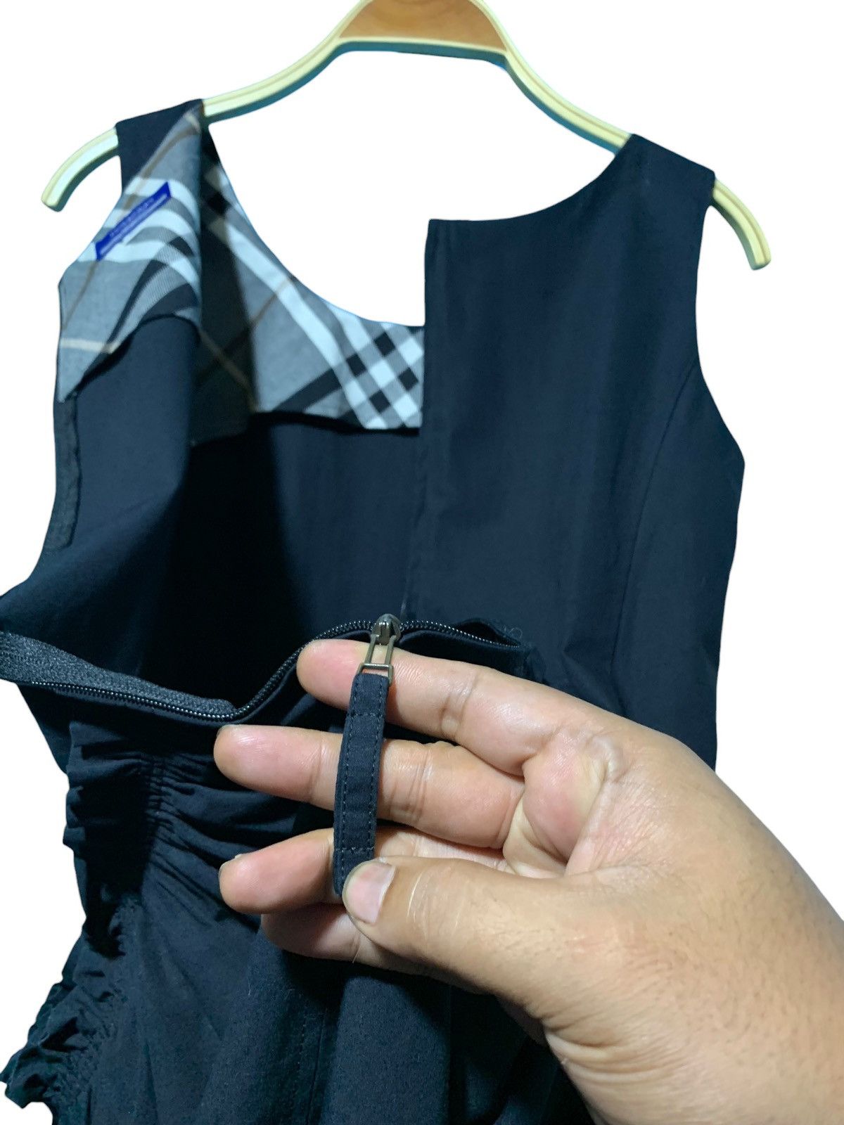 Burberry Burberry blue label sleeveless black dress Size S / US 4 / IT 40 - 8 Thumbnail