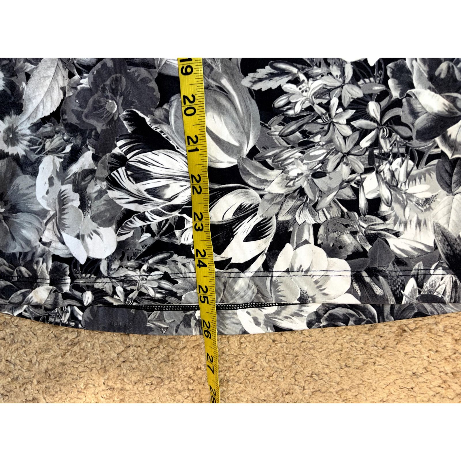 Nike Women's Black and White Floral Tank Top M Size M / US 6-8 / IT 42-44 - 6 Thumbnail