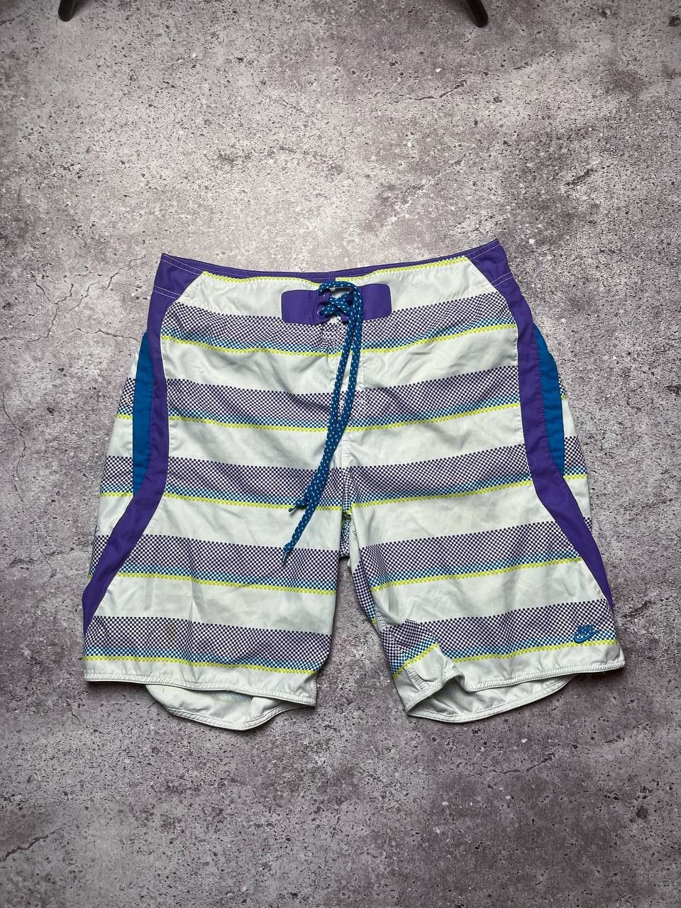 Nike × Vintage vintage nike crazy shorts 90s y2k Size US 33 - 1 Thumbnail