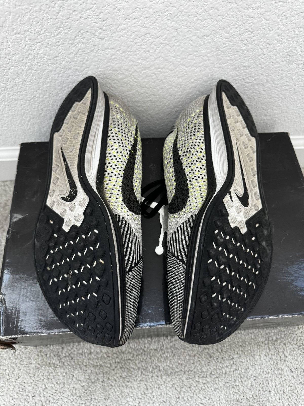 Nike Flyknit Racer Size US 10.5 / EU 43-44 - 5 Thumbnail