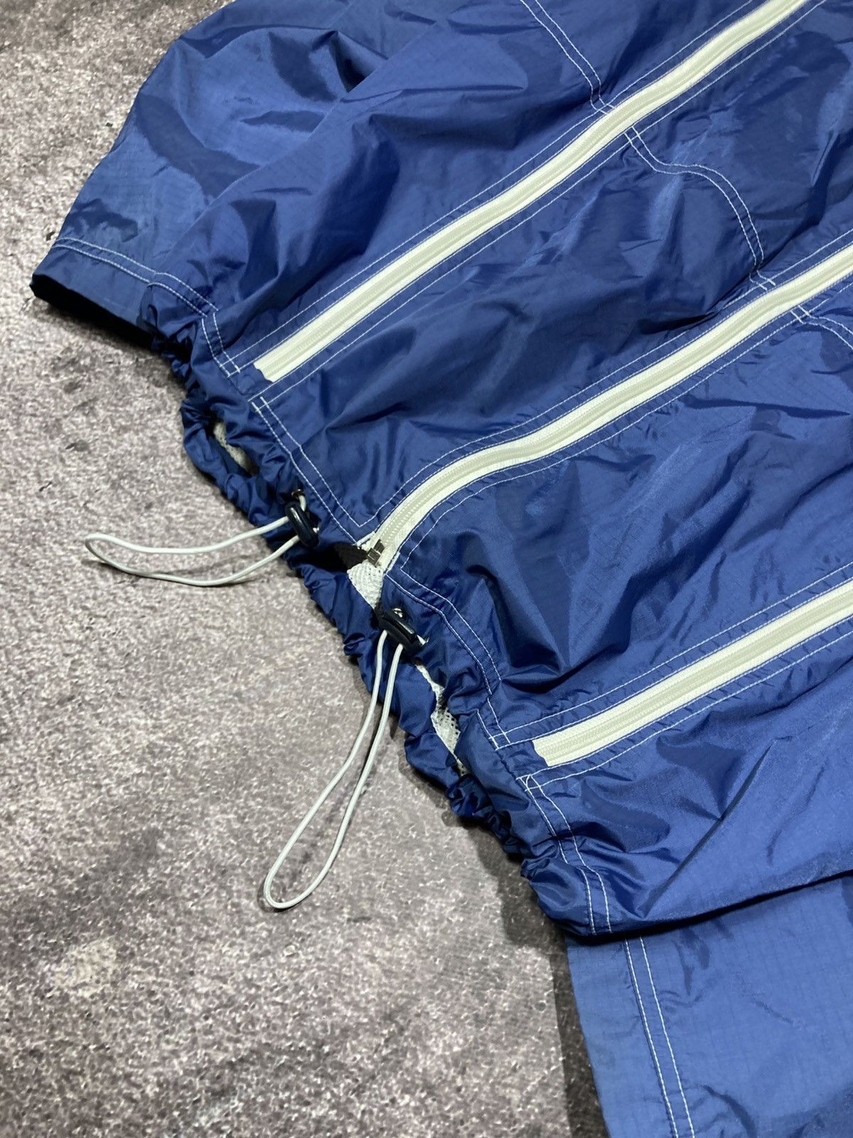 Armani ARMANI JEANS Vintage Jacket Blue Nylon Tech Multi Zip Size US L / EU 52-54 / 3 - 3 Thumbnail