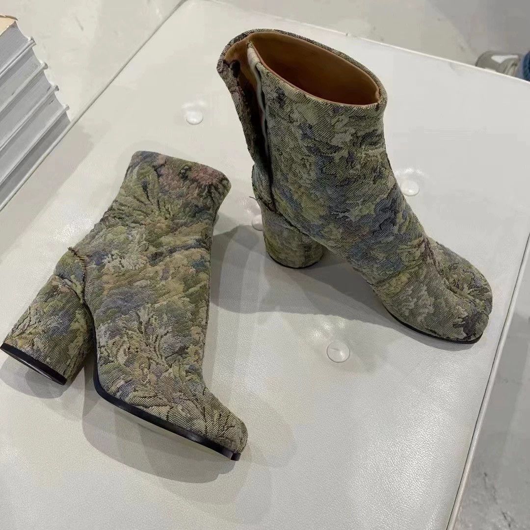 Maison Margiela Maison Margiela Embroidered Floral Tabi 8cm 37 New Rare Size US 6.5 / IT 36.5 - 2 Thumbnail