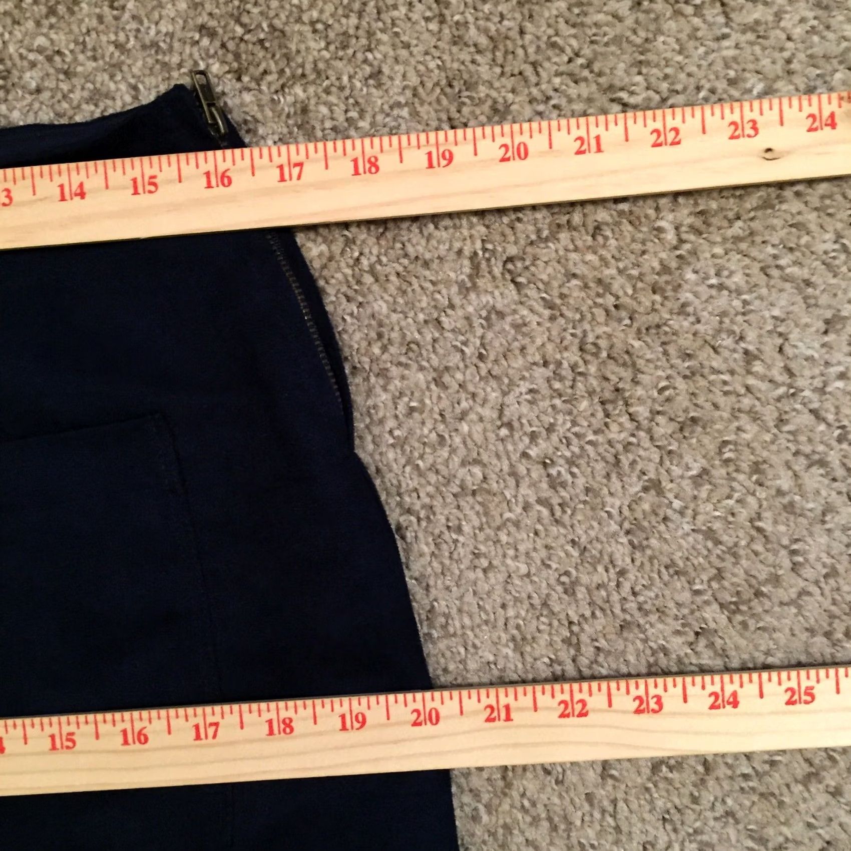 Old Navy Old Navy Skirt Size 4 Short Microfiber A-line Lined - Zip Size 27" / US 4 / IT 40 - 4 Thumbnail