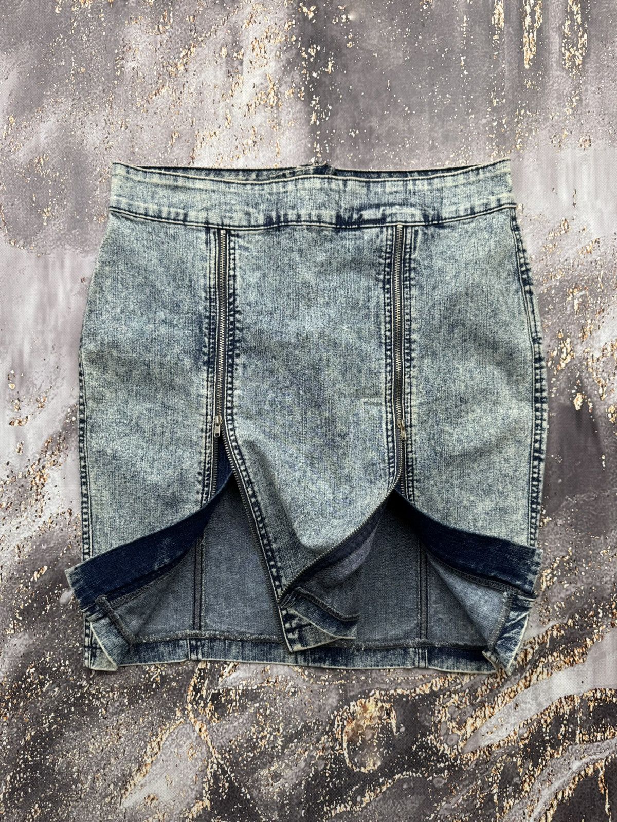 Japanese Brand × Vintage Vintage Multi Zipped Cool Denim Mini Skirt Size 27" / US 4 / IT 40 - 1 Thumbnail