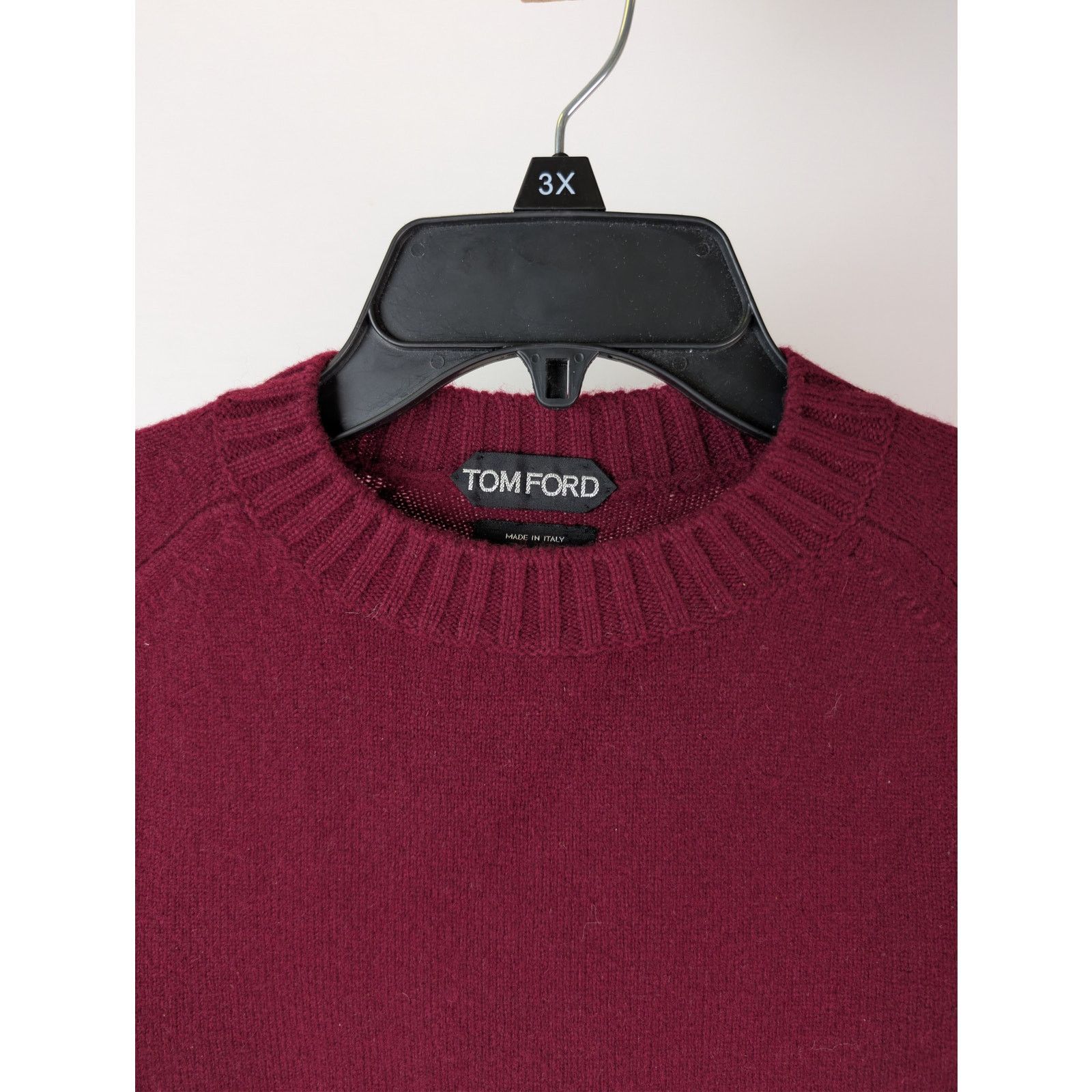 Tom Ford o1rshd1 CC20 Crewneck Sweater in Burgundy Size US M / EU 48-50 / 2 - 7 Thumbnail