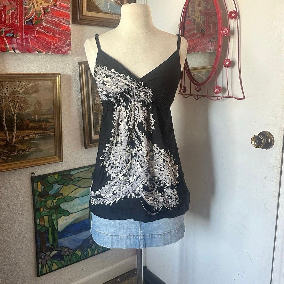 Other derek heart gray black floral graphic baby doll tank top Size S / US 4 / IT 40 - 1 Thumbnail