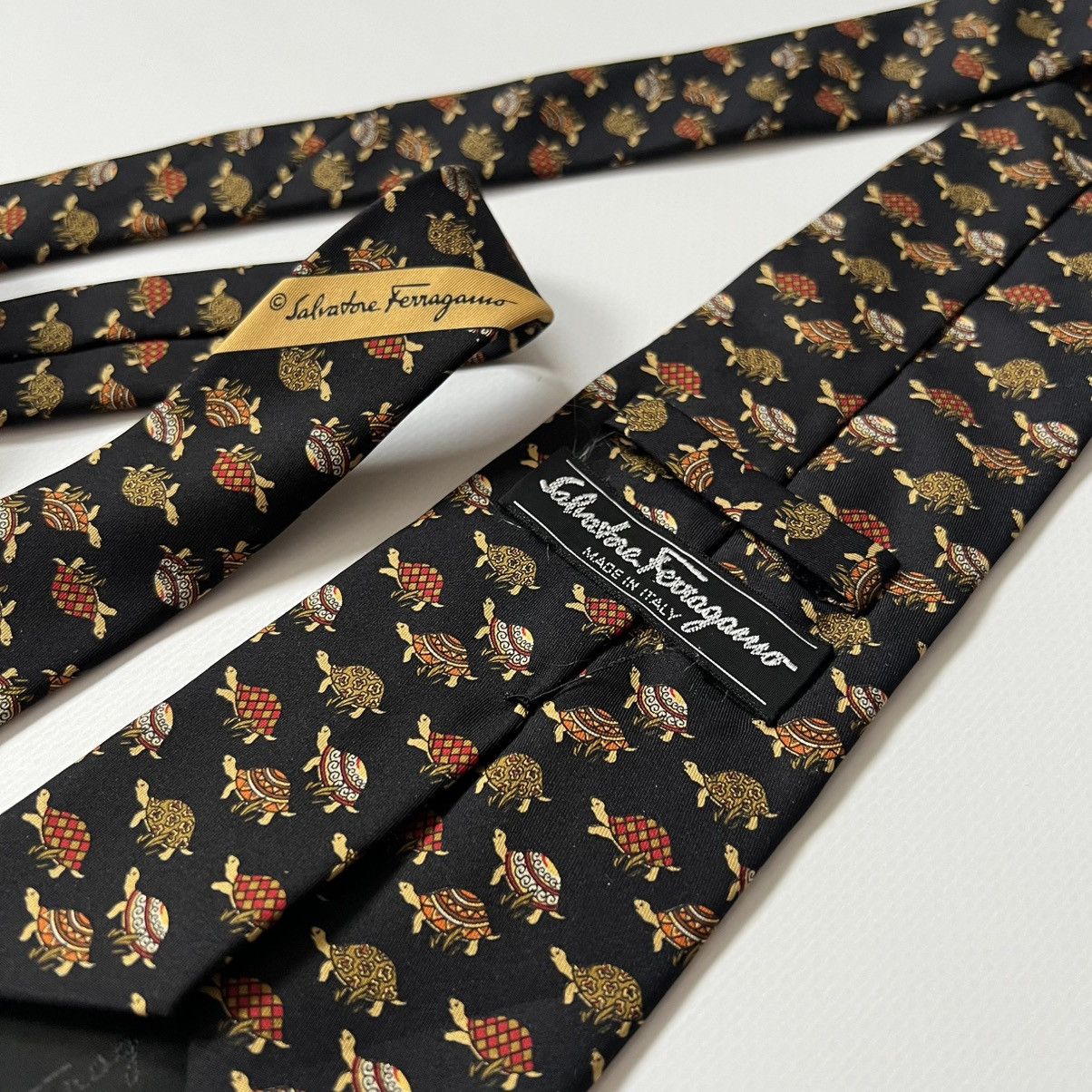 Salvatore Ferragamo Salvatore Ferragamo Silk Tie Turtle Print Made in Italy Size ONE SIZE - 1 Thumbnail
