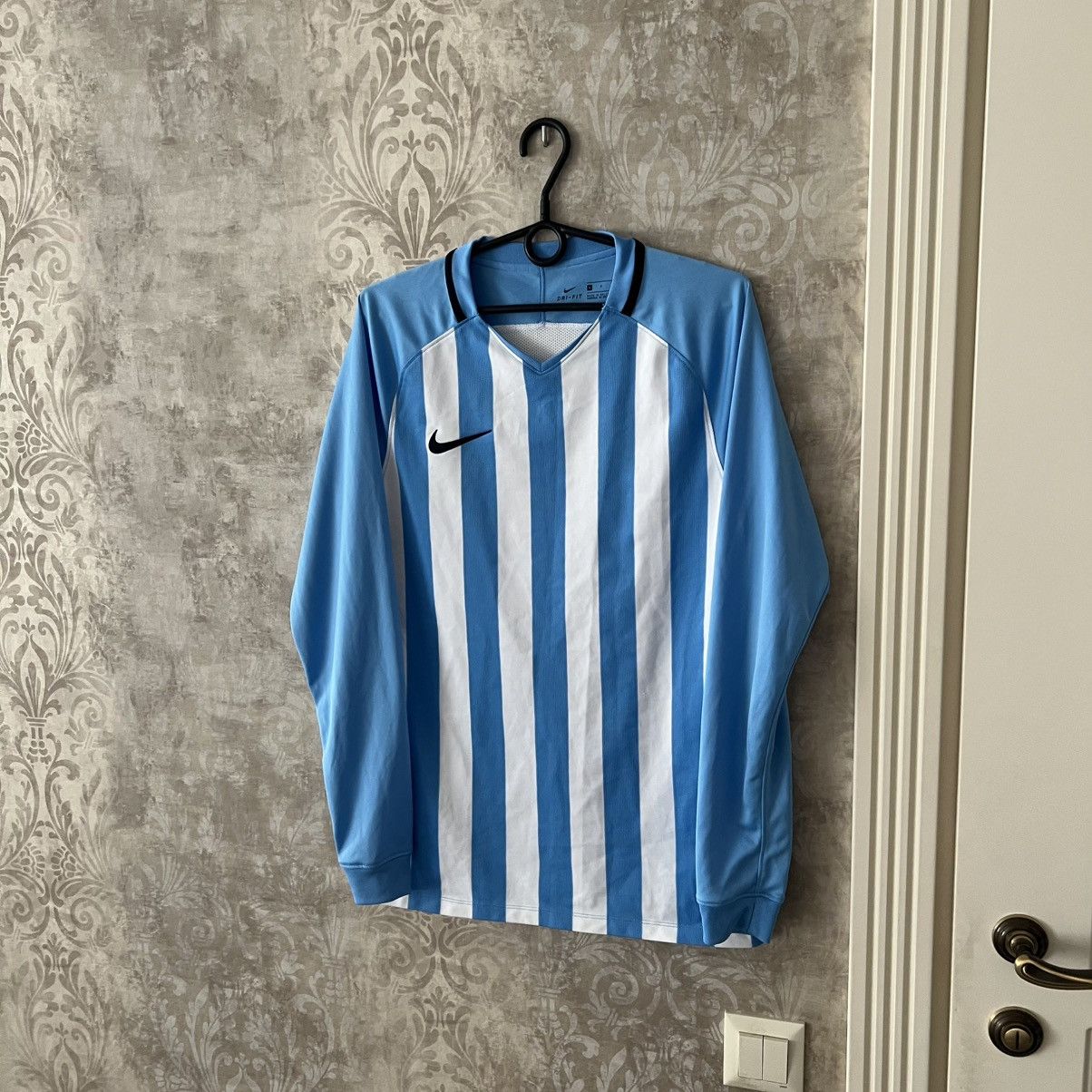 Nike Nike Jersey Long Shirt Tee Football Soccer Size US S / EU 44-46 / 1 - 5 Thumbnail