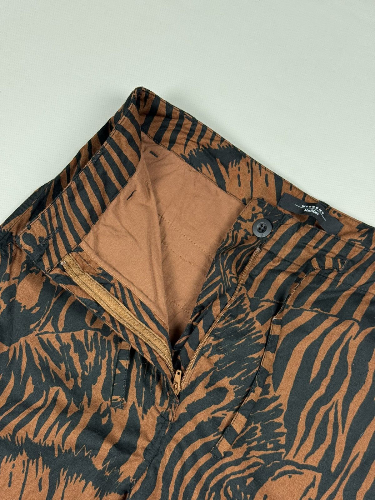 Weekend Max Mara Weekend Max Mara Ladies Zebra Pattern Cargo Pants Trousers Size 29" - 10 Thumbnail