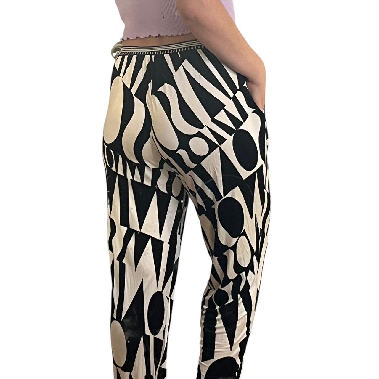 Missoni MISSONI MARE BLACK & WHITE LOGO GRAPHIC PANTS Size 32" / US 10 / IT 46 - 7 Thumbnail