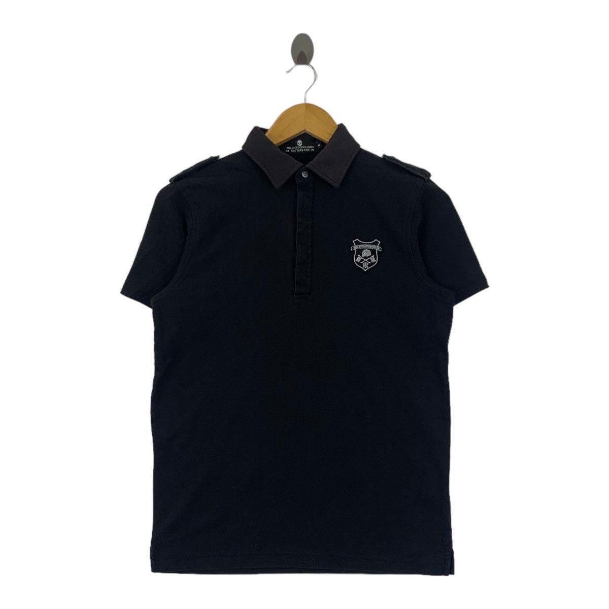 Uniqlo THE EVOLUTION STORE NYC x UNIQLO Skull Polo Size M / US 6-8 / IT 42-44 - 1 Thumbnail