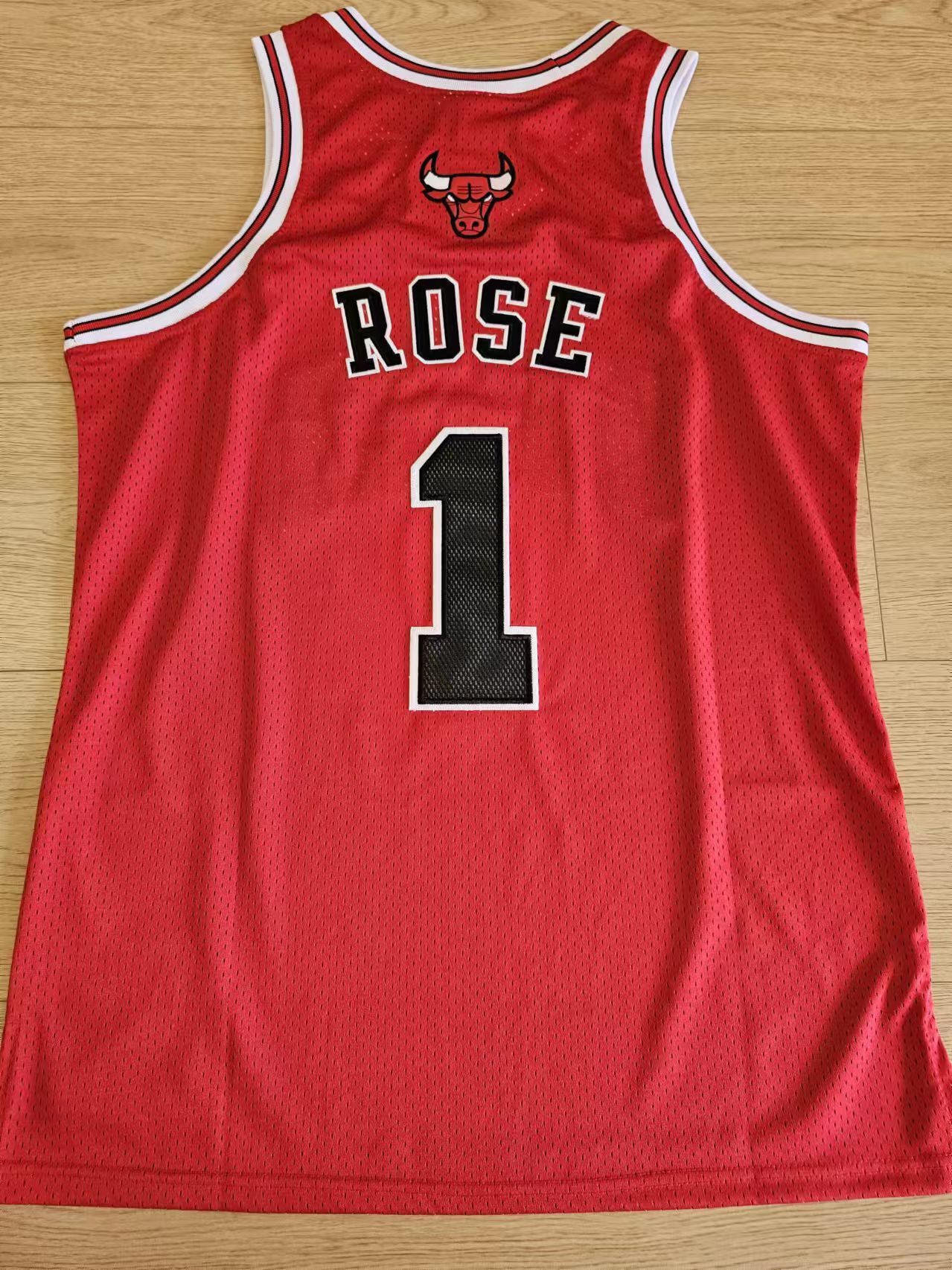 NBA 2008 09 Chicago Bulls 1 Derrick Rose Jersey Home M | Grailed