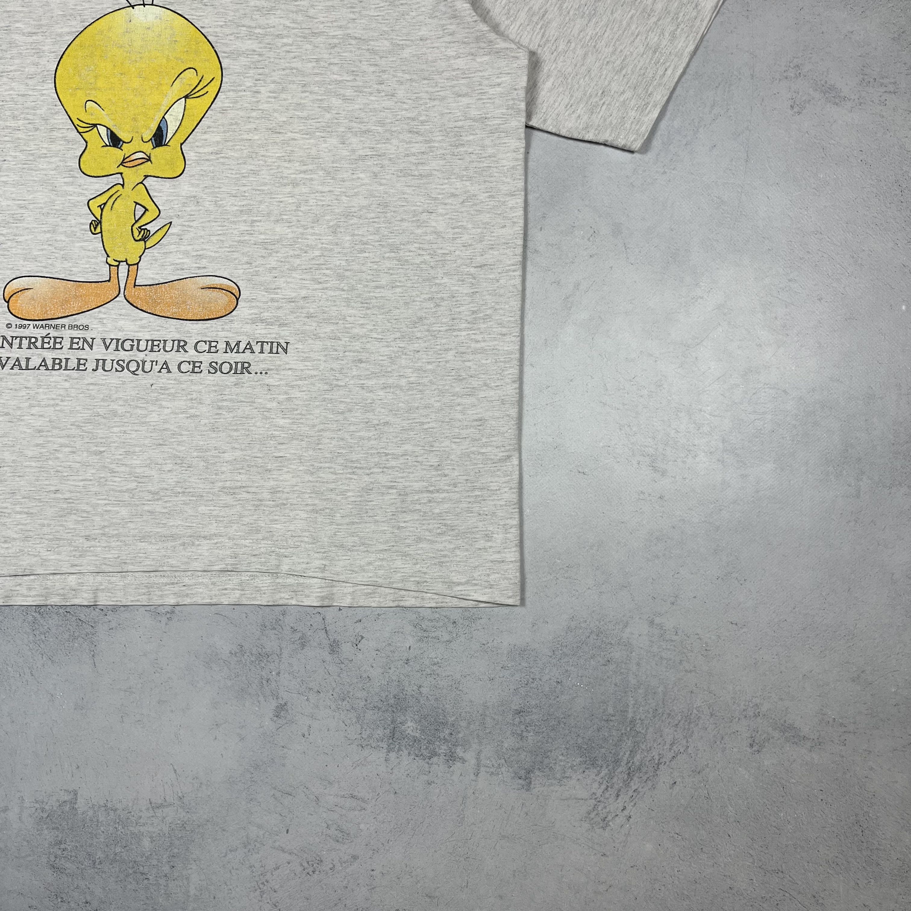 Vintage Vintage Tweety Warner Bros. Cartoon T Shirt 1997 Size US M / EU 48-50 / 2 - 4 Thumbnail