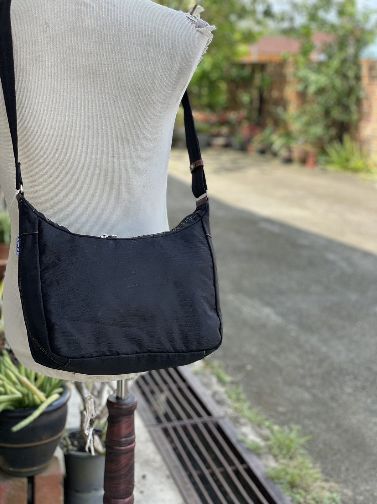 Japanese Brand × Renoma U.P renoma Black Sling Bag/Crossbody Size ONE SIZE - 5 Thumbnail
