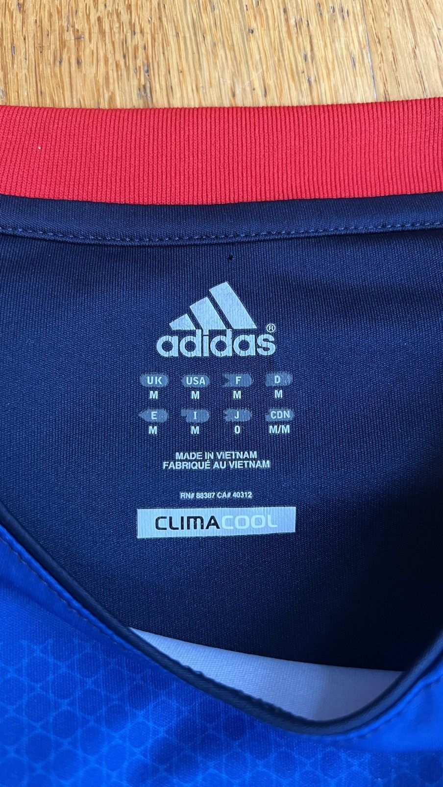Adidas Team GB Olympic 2012 kit - Medium Size US M / EU 48-50 / 2 - 5 Thumbnail