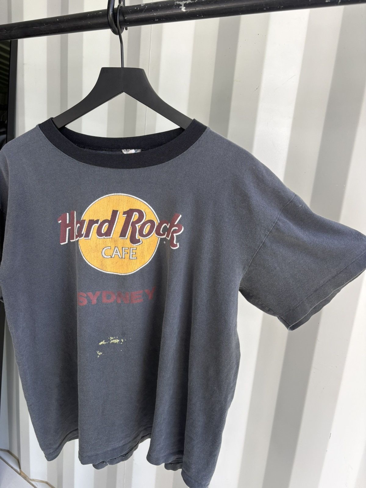 Vintage Hard Rock Sydney Thrashed Faded Distressed Shirt GRUNGE Size US XL / EU 56 / 4 - 2 Thumbnail