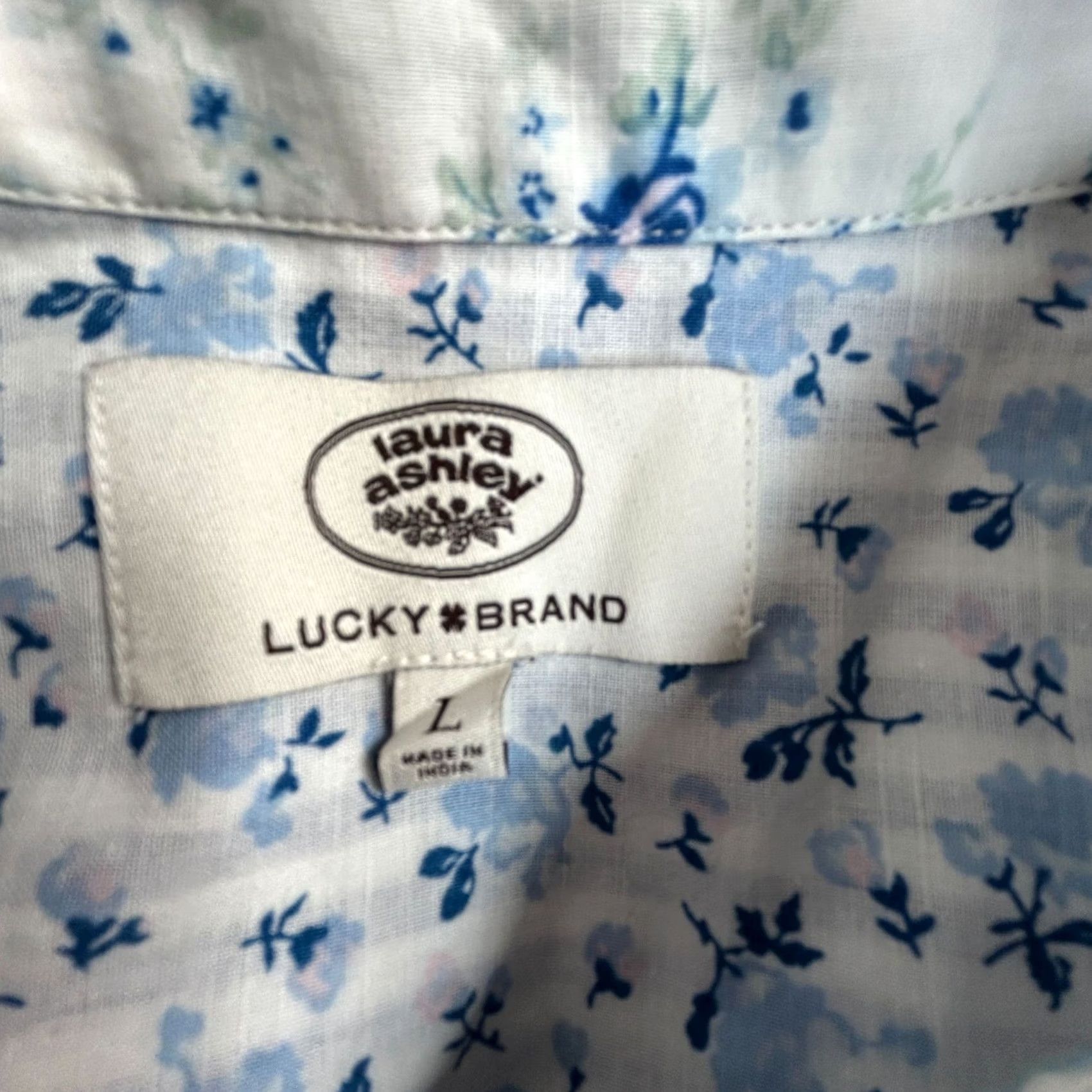Laura Ashley Laura Ashley X Lucky Brand Striped Floral Patchwork Button-Up Shirt Large Blue Shirt Womens L Blue Striped Floral Patchwork Button-Down Normals 10+ Size L / US 10 / IT 46 - 3 Thumbnail