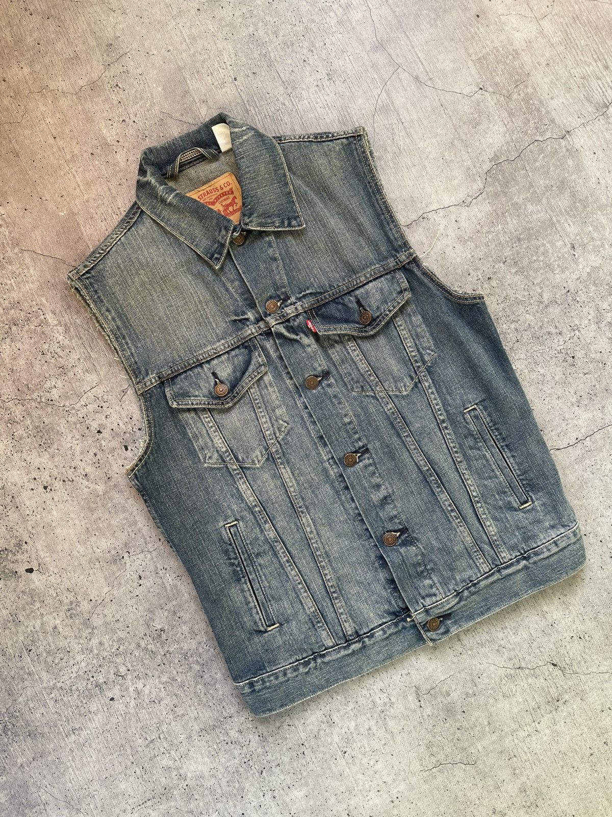Levi's × Levi's Vintage Clothing × Vintage Vintage Levis vest denim USA size L Size US L / EU 52-54 / 3 - 1 Thumbnail