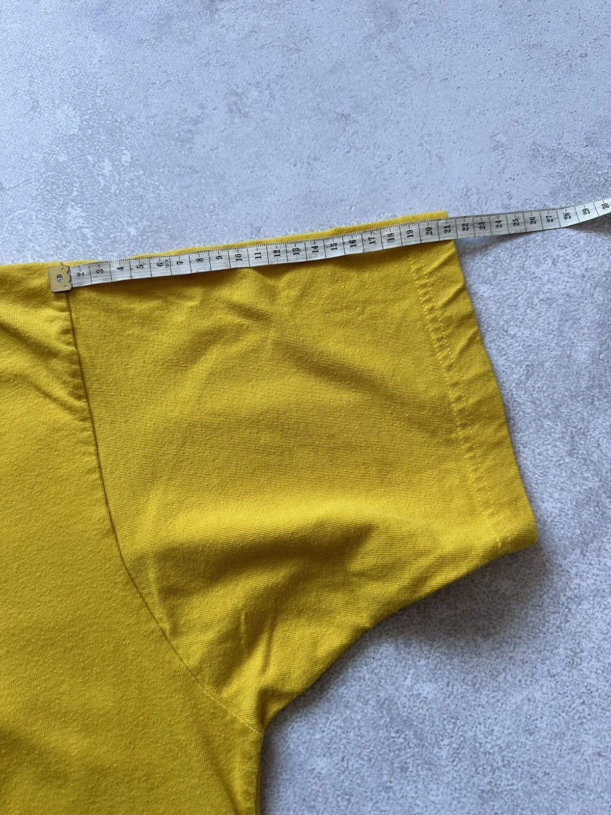 Nike × Vintage T-shirt Nike Vintage Streetwear size S Yellow Size US S / EU 44-46 / 1 - 9 Thumbnail