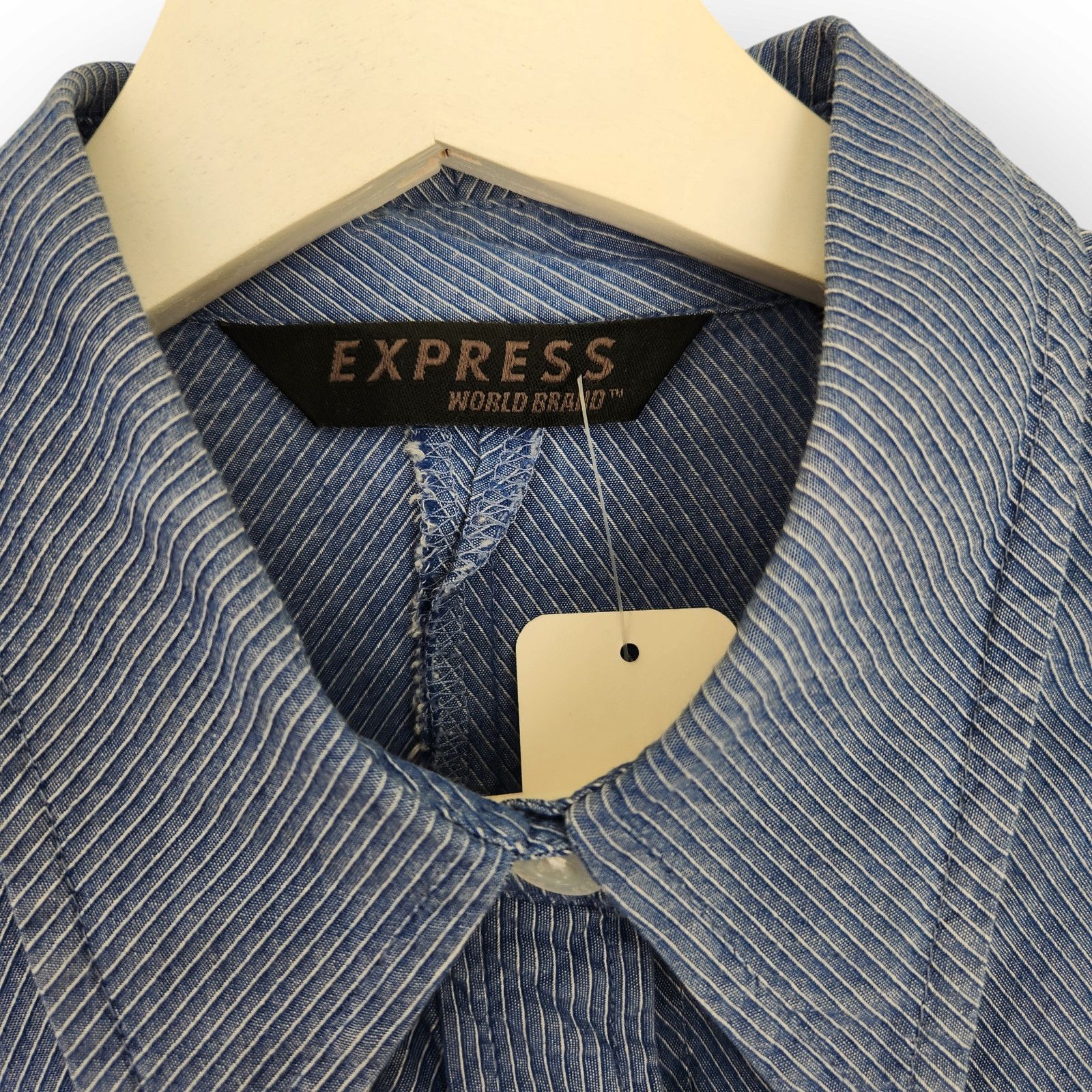 Express Vintage 90s Express Blue Pinstripe OfficeButton Down Shirt S Size S / US 4 / IT 40 - 3 Thumbnail