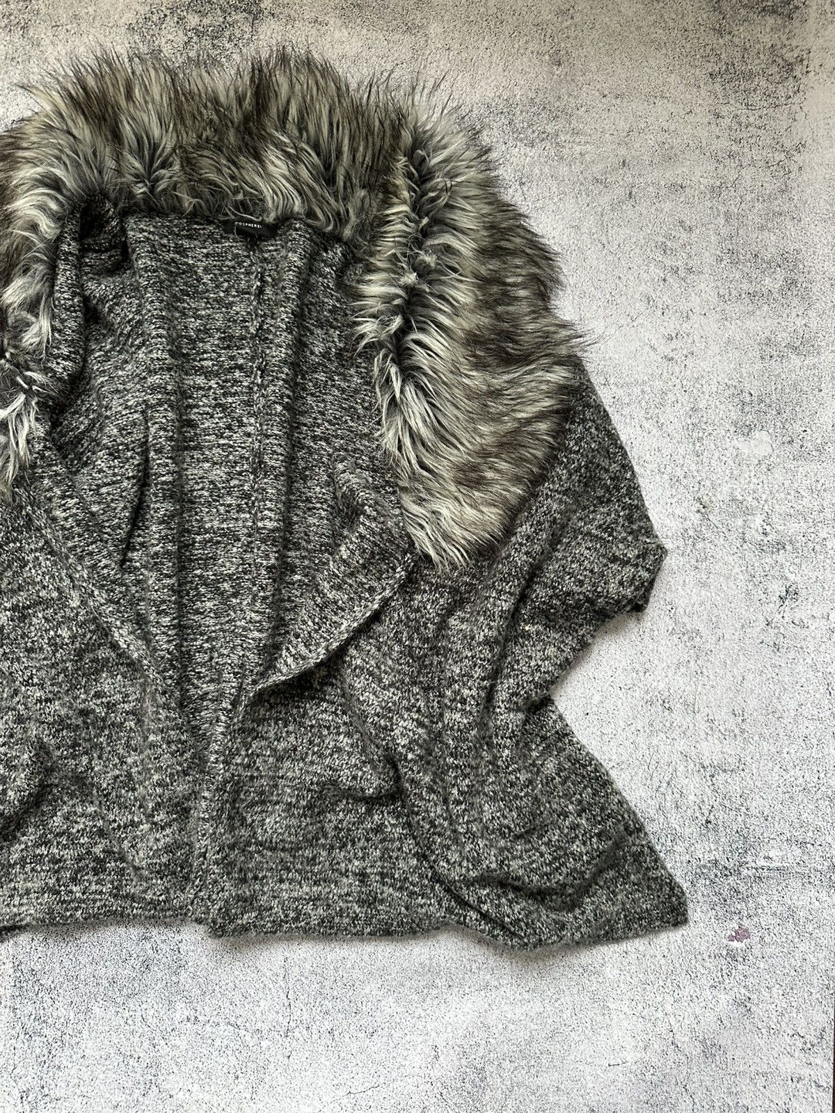 Japanese Brand Faux Fur Cape Archive Stone Style Gray Size L / US 10 / IT 46 - 3 Thumbnail