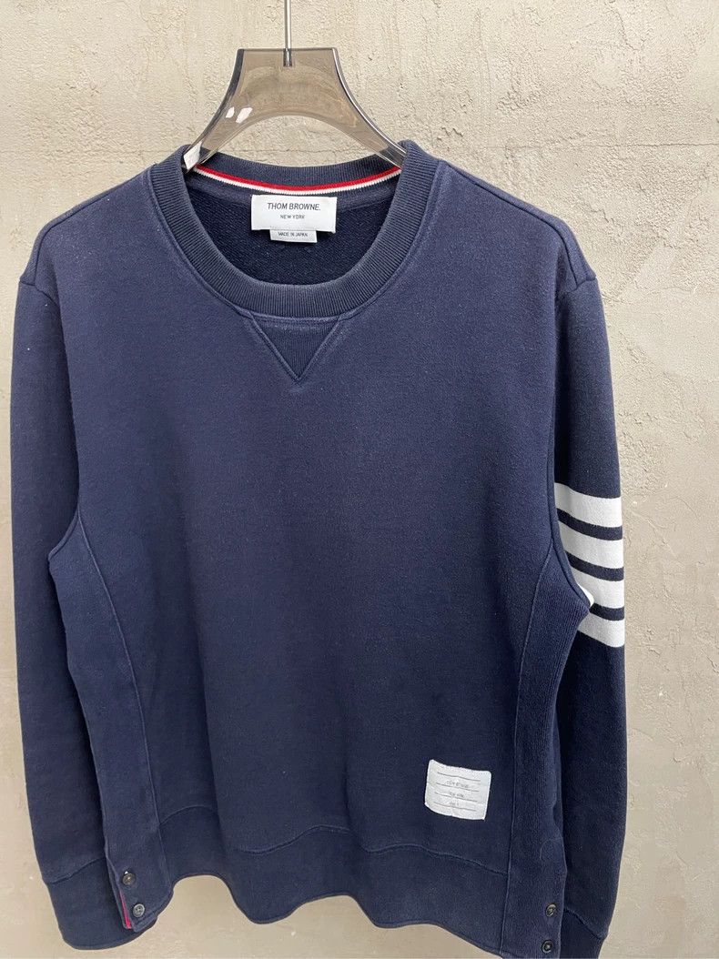 Thom Browne Thom browne Dark blue four-striped round-neck sweatshirt 25 Size US XL / EU 56 / 4 - 3 Thumbnail