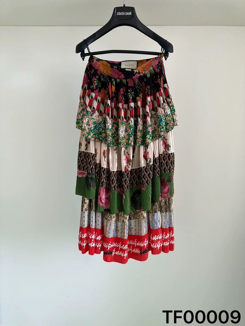 Gucci GucciPleated skirt 2503-Nextarrow Size 25" / US 0 / IT 36 - 1 Thumbnail