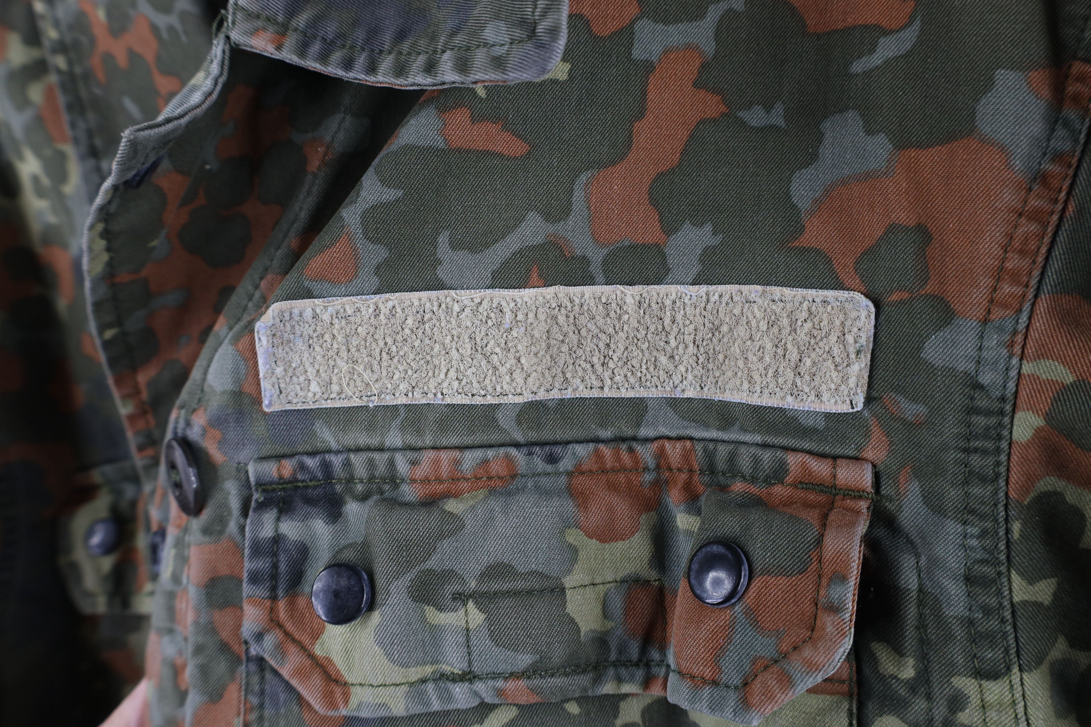 Vintage Vintage 90s German Military Camouflage Combat Field Jacket Size US L / EU 52-54 / 3 - 5 Thumbnail