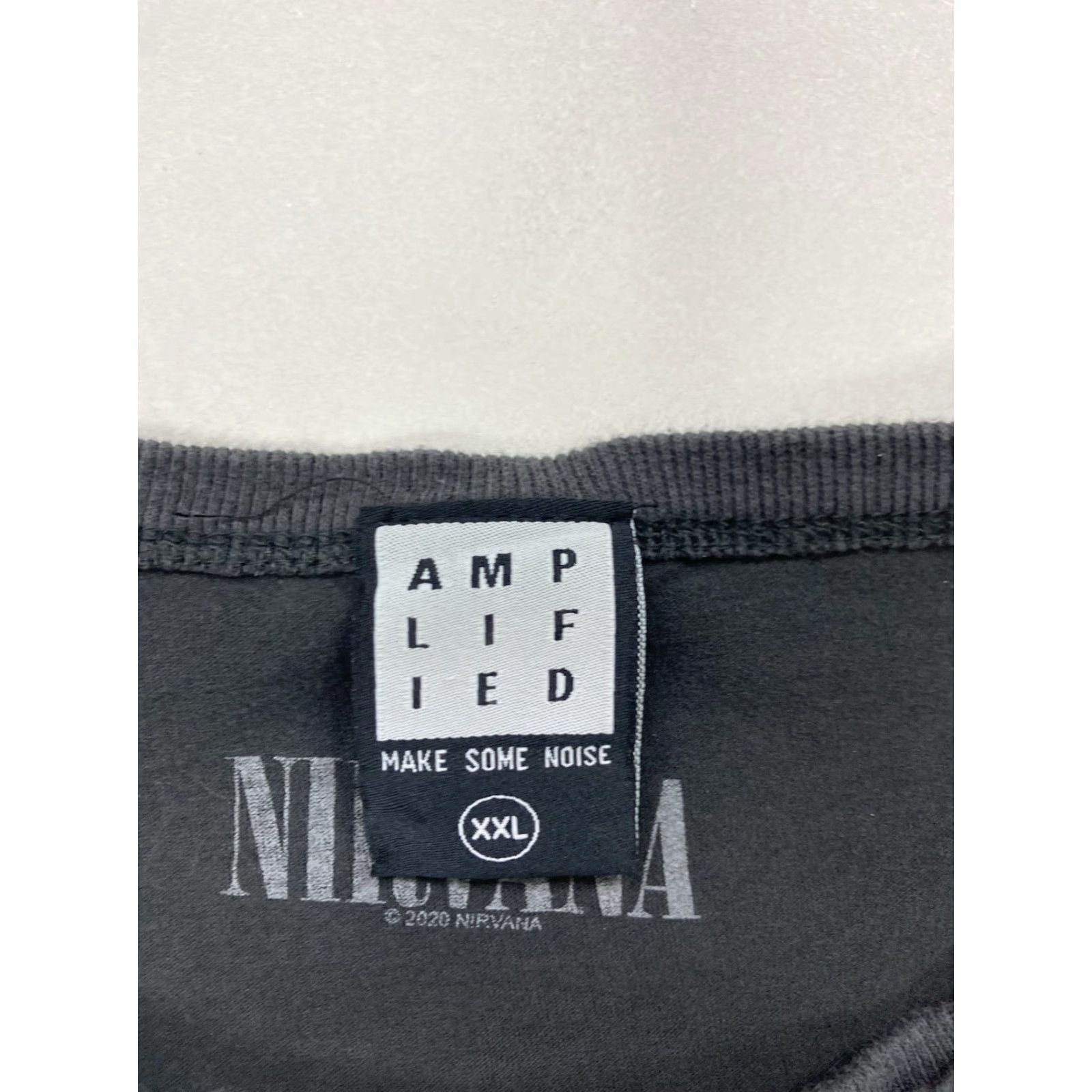 Vintage Amplified Nirvana In Utero Graphic T-shirt Women XXL Charcoal Gray Music Size XXL / US 16-18 / IT 52-54 - 4 Thumbnail